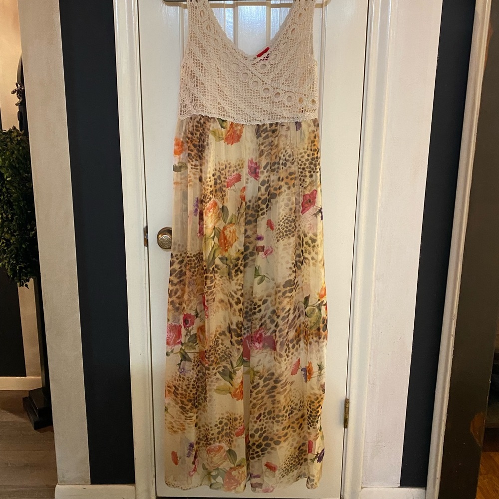 V Cristina maxi dress size large